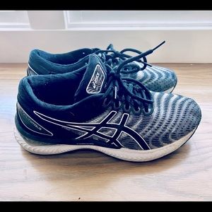 ASICS Gel Nimbus 22 Running shoe